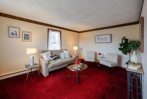 45 Bow St, Stoneham, MA 02180 photo 2