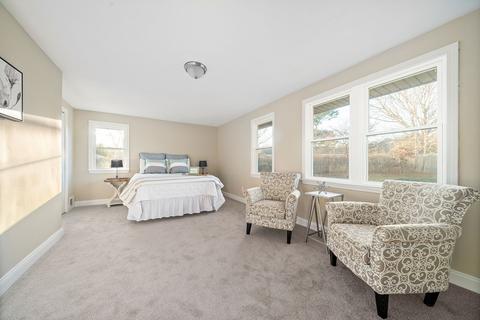 7 Susanne Cir, Wareham, MA 02571 photo 12