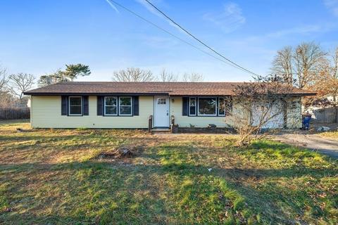 7 Susanne Cir, Wareham, MA 02571 photo 1