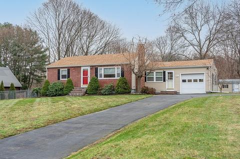 71 Wenham St, Danvers, MA 01923 photo 3