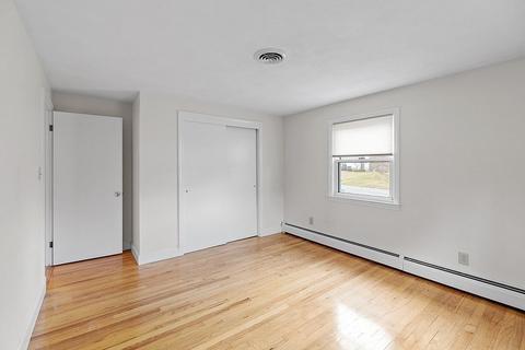 71 Wenham St, Danvers, MA 01923 photo 19
