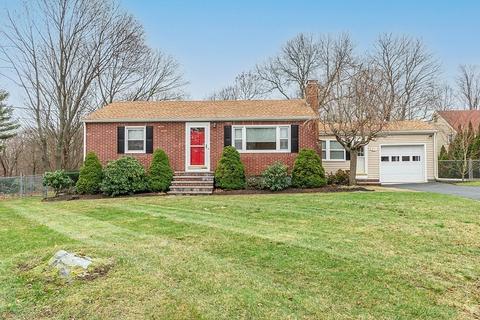 71 Wenham St, Danvers, MA 01923 photo 2