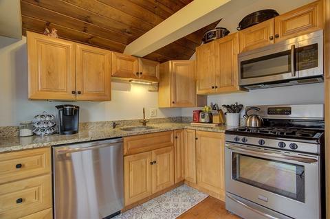 217 Central St, Georgetown, MA 01833 photo 3
