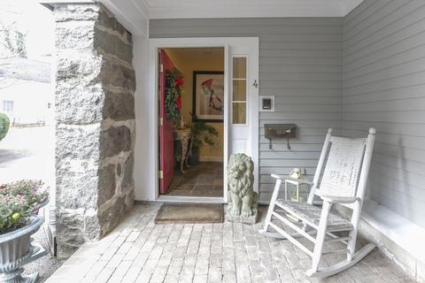 20 Leonard St #4, Gloucester, MA 01930 photo 1