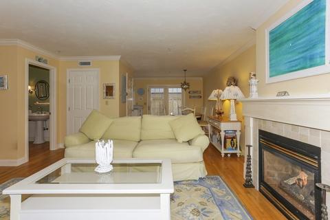 20 Leonard St #4, Gloucester, MA 01930 photo 7