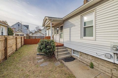 32 Monrovia St, Springfield, MA 01104 photo 36
