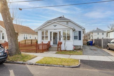 32 Monrovia St, Springfield, MA 01104 photo 4