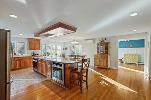 87 Hammond St, Acton, MA 01720 photo 3