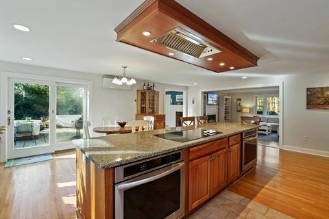 87 Hammond St, Acton, MA 01720 photo 4