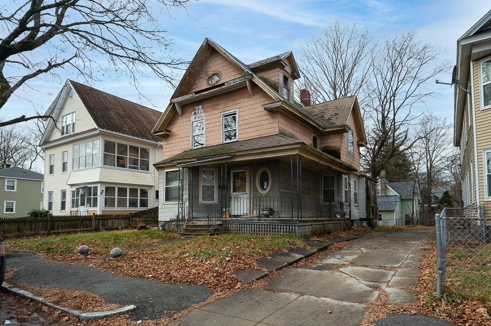 12 Maple Tree Ln, Worcester, MA 01602 5 Photos MLS 72928570 Movoto