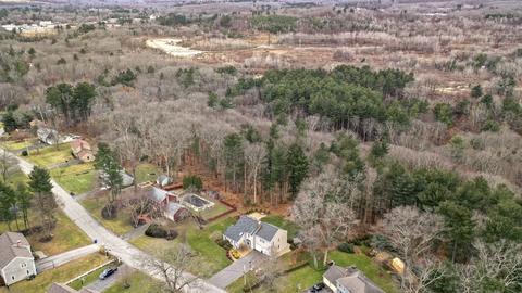 48 Buttonwood Ave, Sutton, MA 01590 photo 2