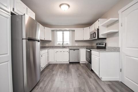 10 Everett St, Chicopee, MA 01020 photo 9