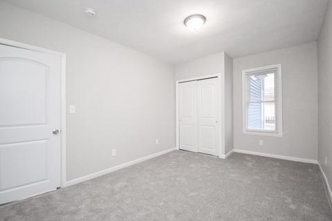 10 Everett St, Chicopee, MA 01020 photo 21