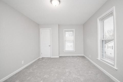 10 Everett St, Chicopee, MA 01020 photo 23