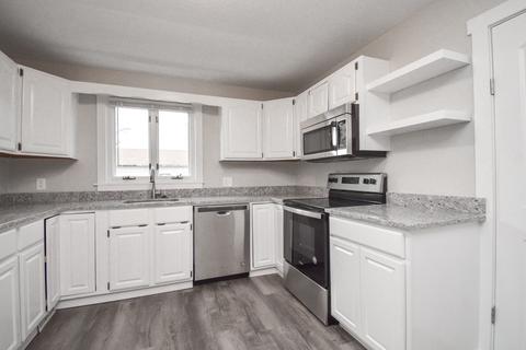 10 Everett St, Chicopee, MA 01020 photo 10