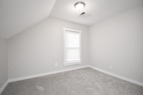 10 Everett St, Chicopee, MA 01020 photo 33
