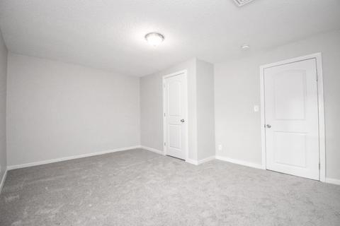 10 Everett St, Chicopee, MA 01020 photo 29