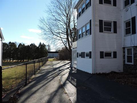 9 Park Rd, Webster, MA 01570 photo 3