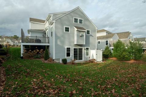 39 Cottage Ln, Mashpee, MA 02649 photo 2