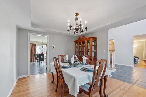 166 North St, Upton, MA 01568 photo 3