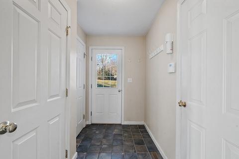 166 North St, Upton, MA 01568 photo 5