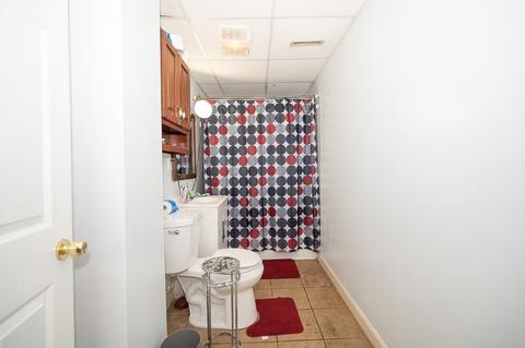 1 Bluff St, Worcester, MA 01610 photo 3