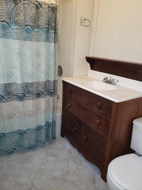 6 Everett St, Derry, NH 03038 photo 12
