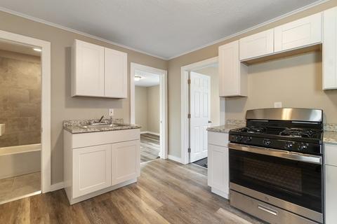 43 Wait St, Springfield, MA 01104 photo 3