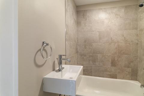 43 Wait St, Springfield, MA 01104 photo 8