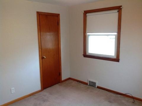 51 Lorimer St, Chicopee, MA 01013 photo 8
