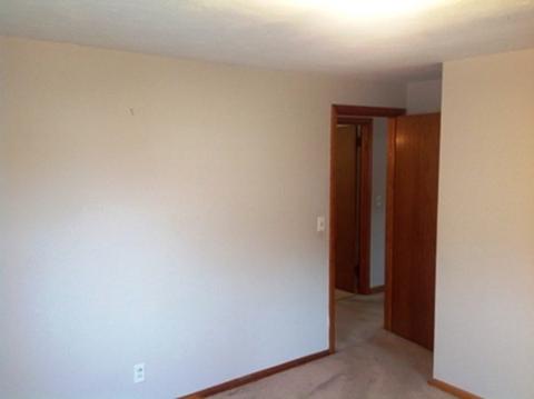 51 Lorimer St, Chicopee, MA 01013 photo 9