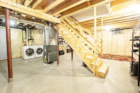 1562 Sumner Ave, Springfield, MA 01118 photo 10