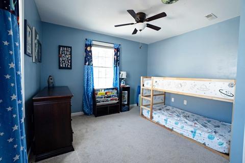 1562 Sumner Ave, Springfield, MA 01118 photo 6