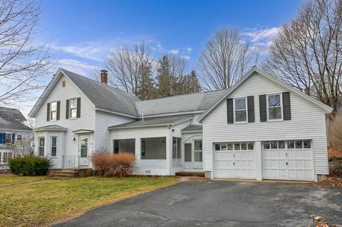 94 Edgell St, Gardner, MA 01440 photo 2