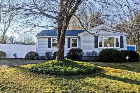 8 Timothy Cir, Springfield, MA 01119 photo 1