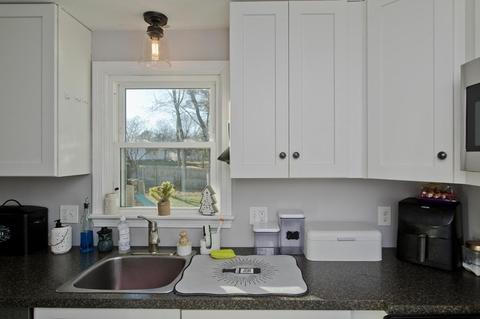8 Timothy Cir, Springfield, MA 01119 photo 14