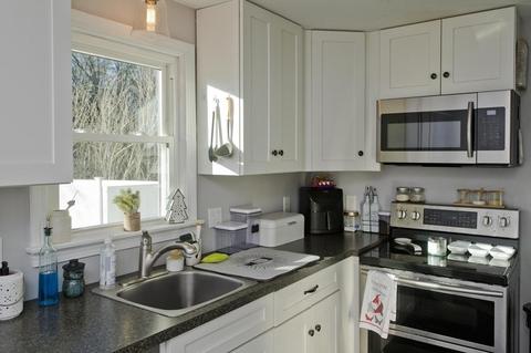 8 Timothy Cir, Springfield, MA 01119 photo 21