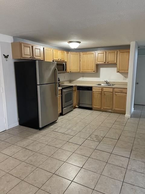 222 Stackpole St #10, Lowell, MA 01852 photo 5
