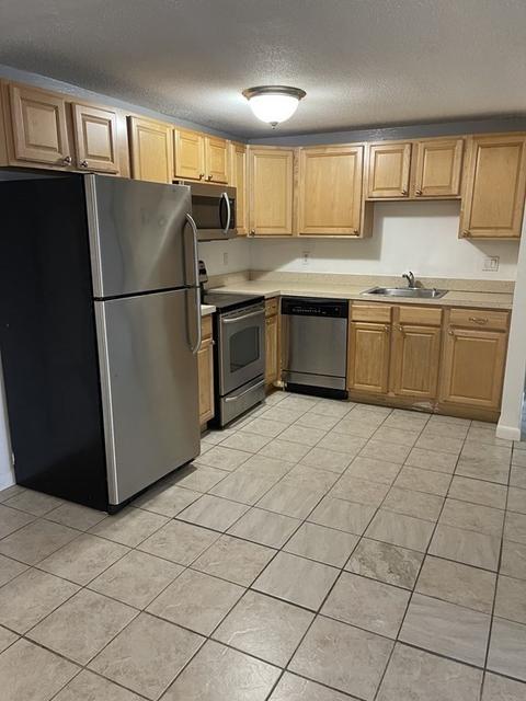 222 Stackpole St #10, Lowell, MA 01852 photo 6