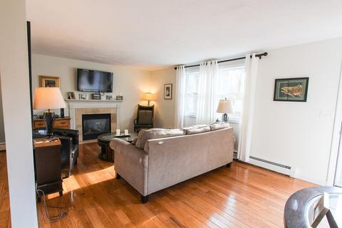 76 Connemara Cir, Barnstable, MA 02601 photo 4