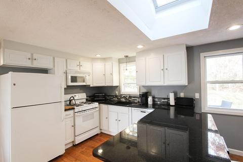 76 Connemara Cir, Barnstable, MA 02601 photo 9