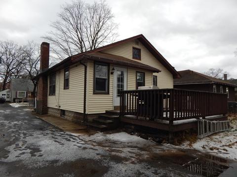 24 Schley St, Springfield, MA 01109 photo 3