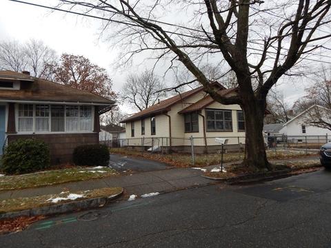 24 Schley St, Springfield, MA 01109 photo 22