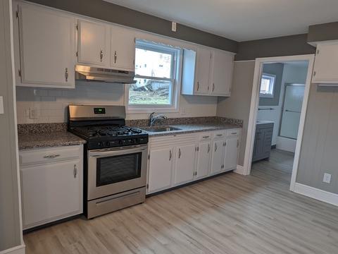 183 Fulton St, Fall River, MA 02720 photo 4