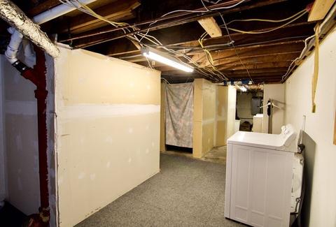 57 Bevier St, Springfield, MA 01107 photo 21