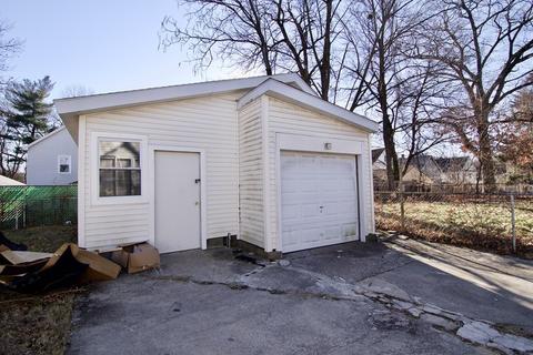 57 Bevier St, Springfield, MA 01107 photo 3