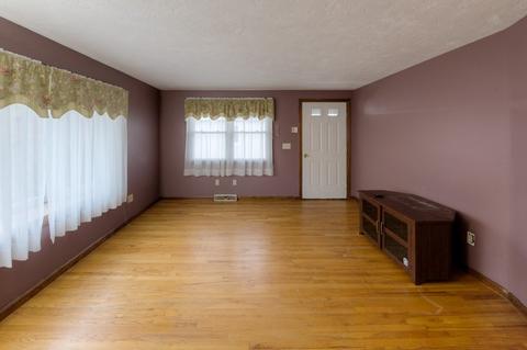 50 Dillon St, Worcester, MA 01604 photo 9