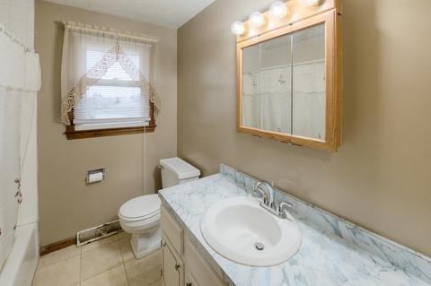 50 Dillon St, Worcester, MA 01604 photo 10