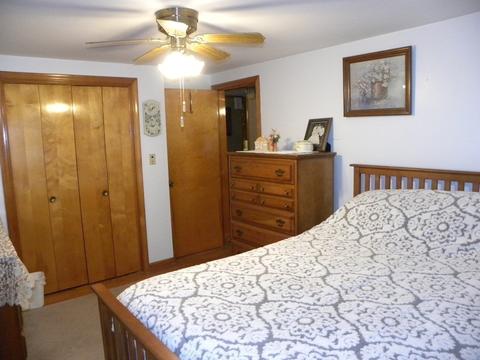 8 Everett Ave, Webster, MA 01570 photo 24