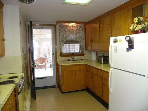 8 Everett Ave, Webster, MA 01570 photo 12